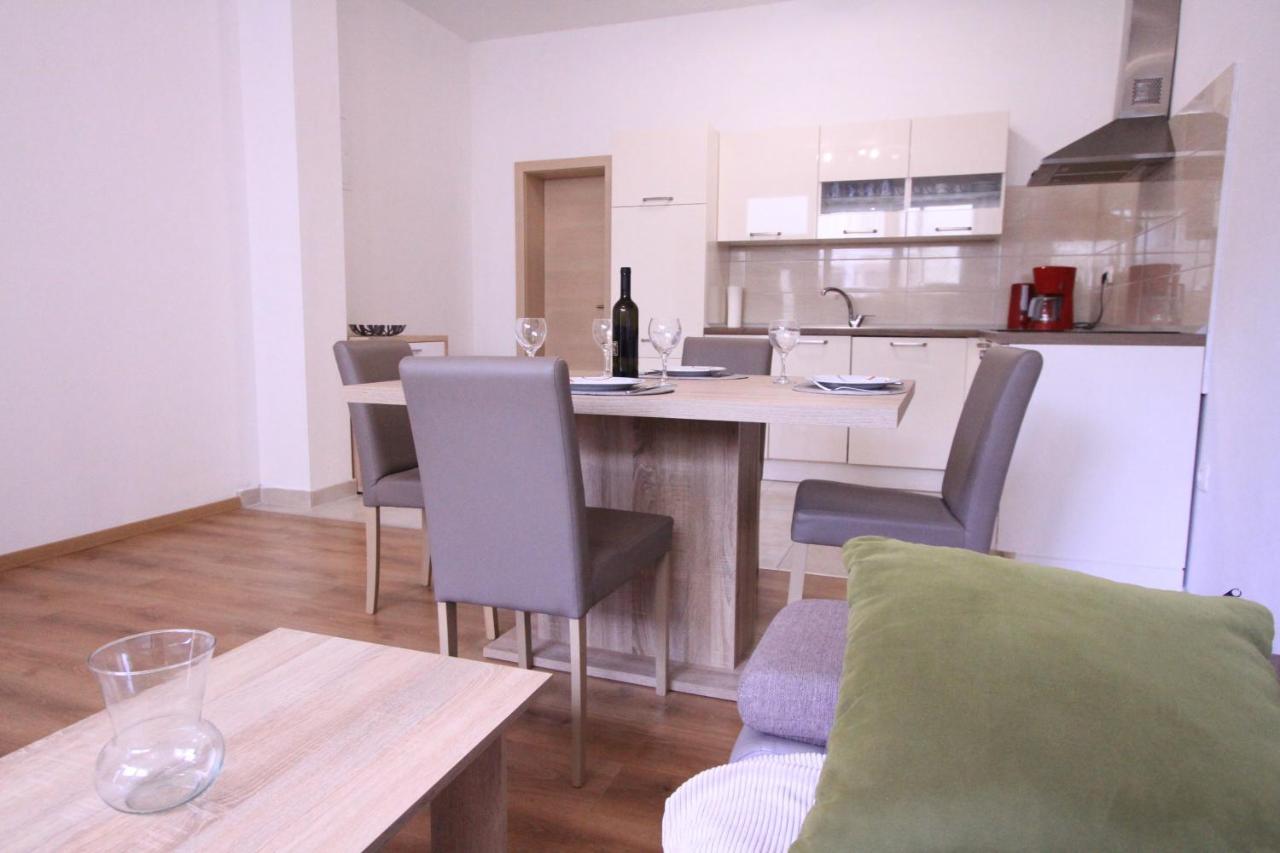 Apartman Darija Podstrana Eksteriør billede
