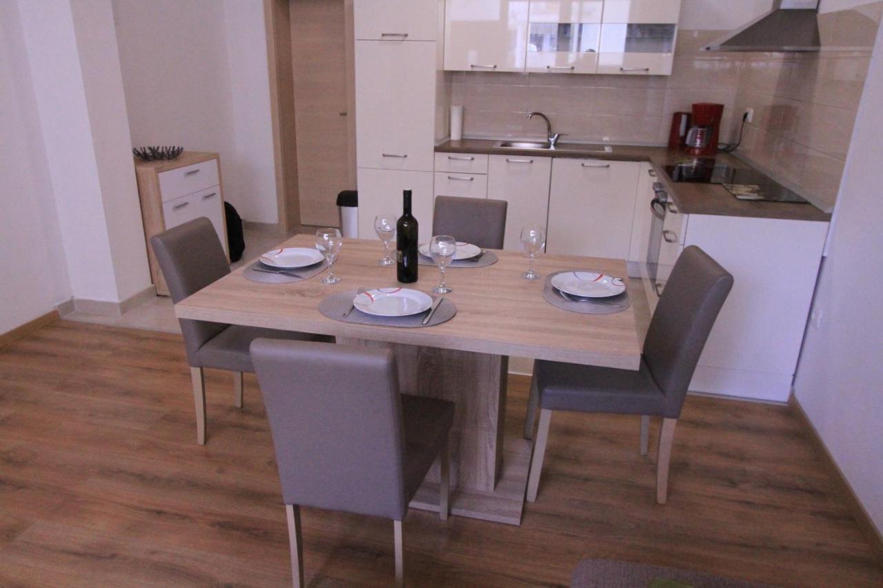 Apartman Darija Podstrana Eksteriør billede