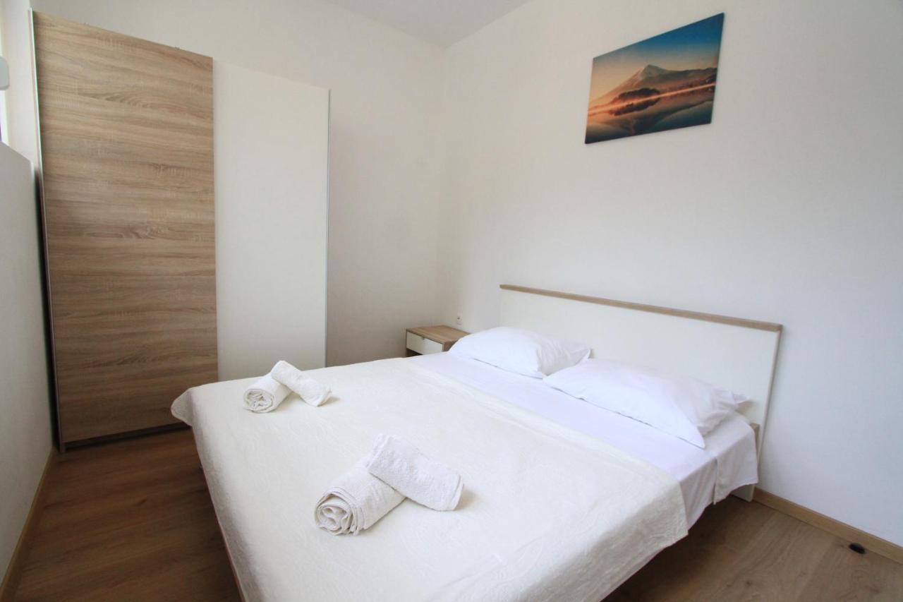 Apartman Darija Podstrana Eksteriør billede