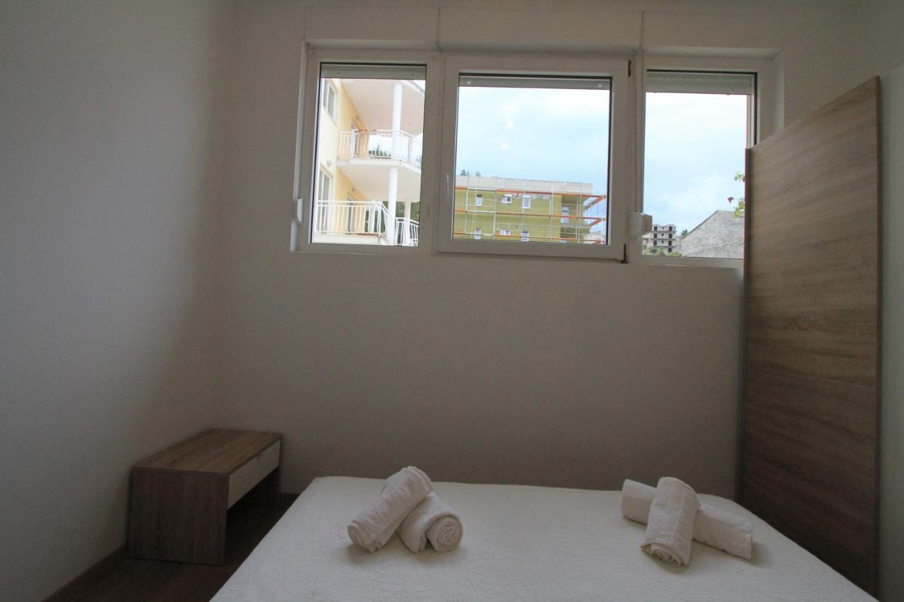 Apartman Darija Podstrana Eksteriør billede